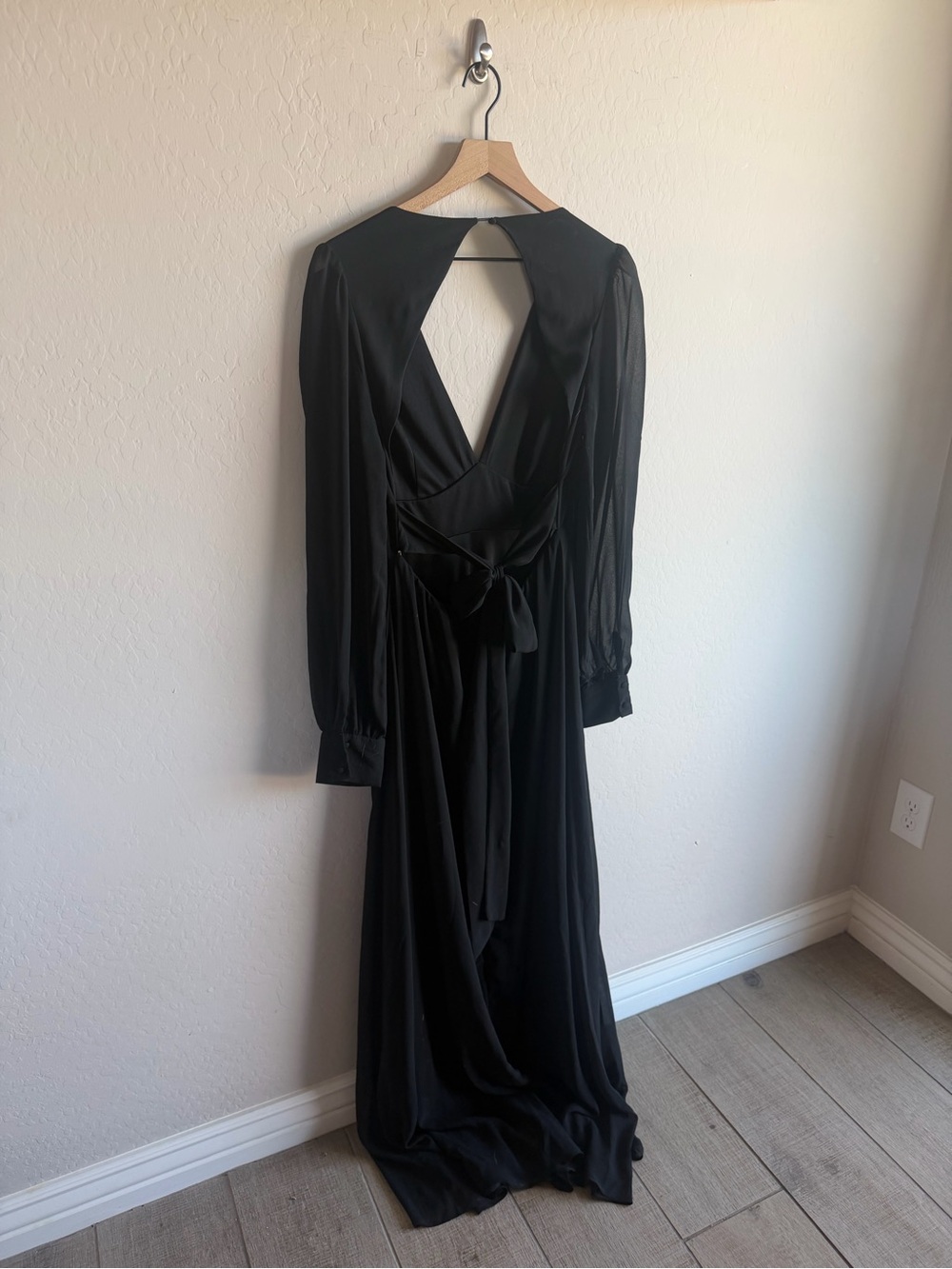 Lulu's Black Long Sleeve Backless Dress L Whimsigoth Glam Milkmaid - Picture 6 of 6
